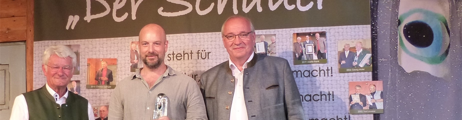 1_Schauer_Zinner_2022.JPG-header