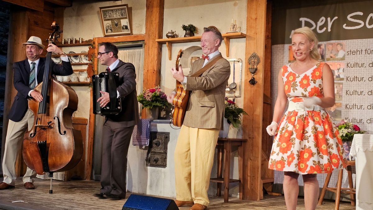 1a Conny und die Sonntagsfahrer