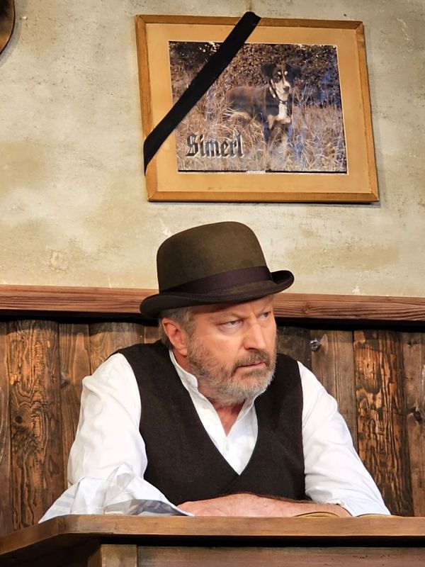 Premiere De Weiße Gams