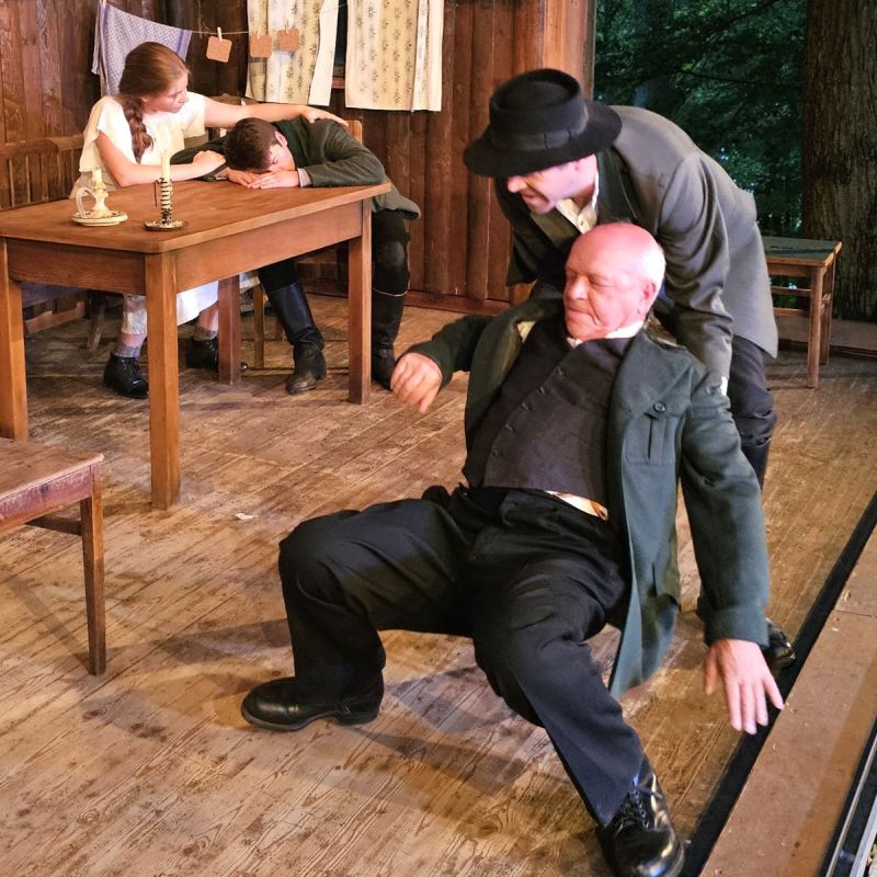 Premiere De Weiße Gams